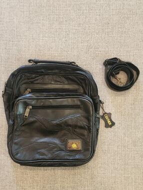 PIONEER Black Leather Men’s Messenger Crossbody Bag